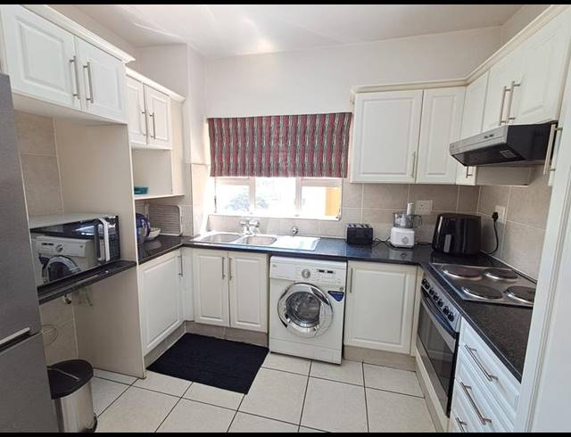 2 BEDROOM PROPERTY TO RENT IN NORTH BEACH